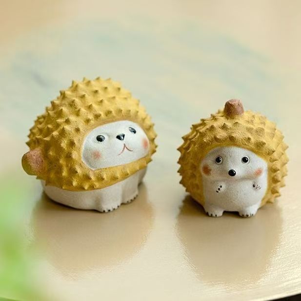 Customizable handcrafted carving cute wooden hedgehog figurine sculpture statue woodcarving animal art crafts